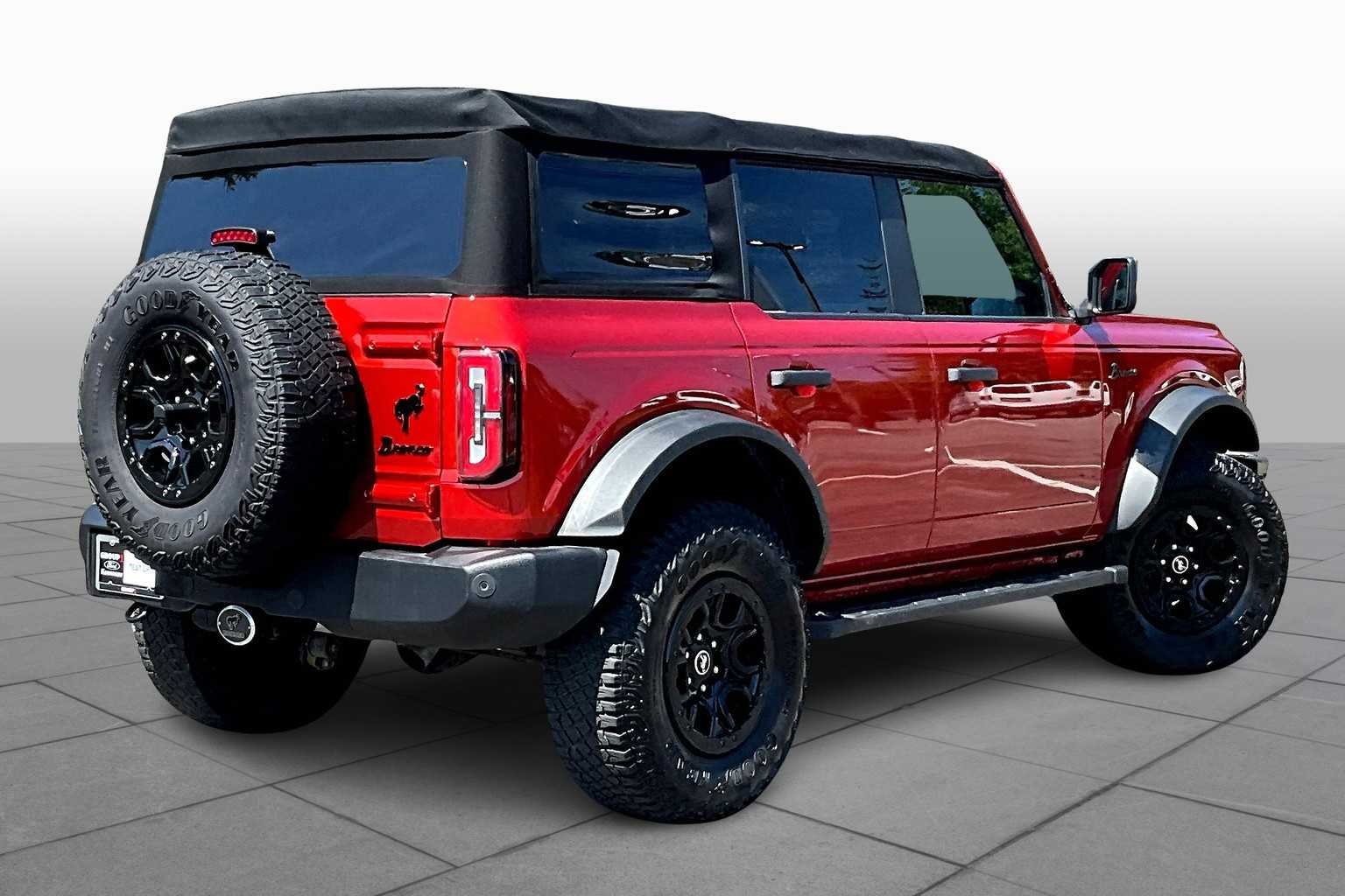 2022 Ford Bronco Wildtrak photo 12
