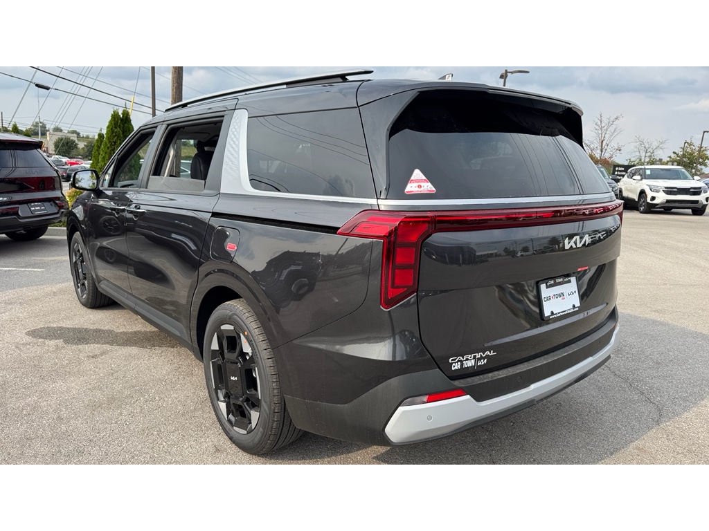 2026 Kia Carnival EX photo 17