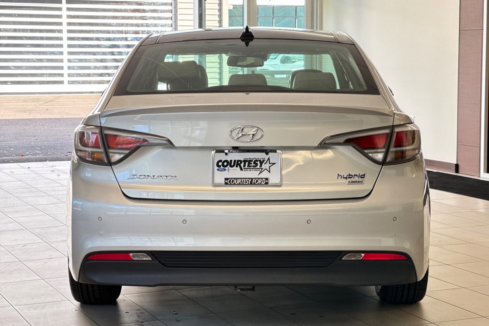 2017 Hyundai Sonata Hybrid Limited photo 4