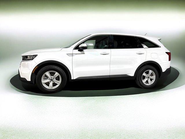 2021 Kia Sorento LX photo 2
