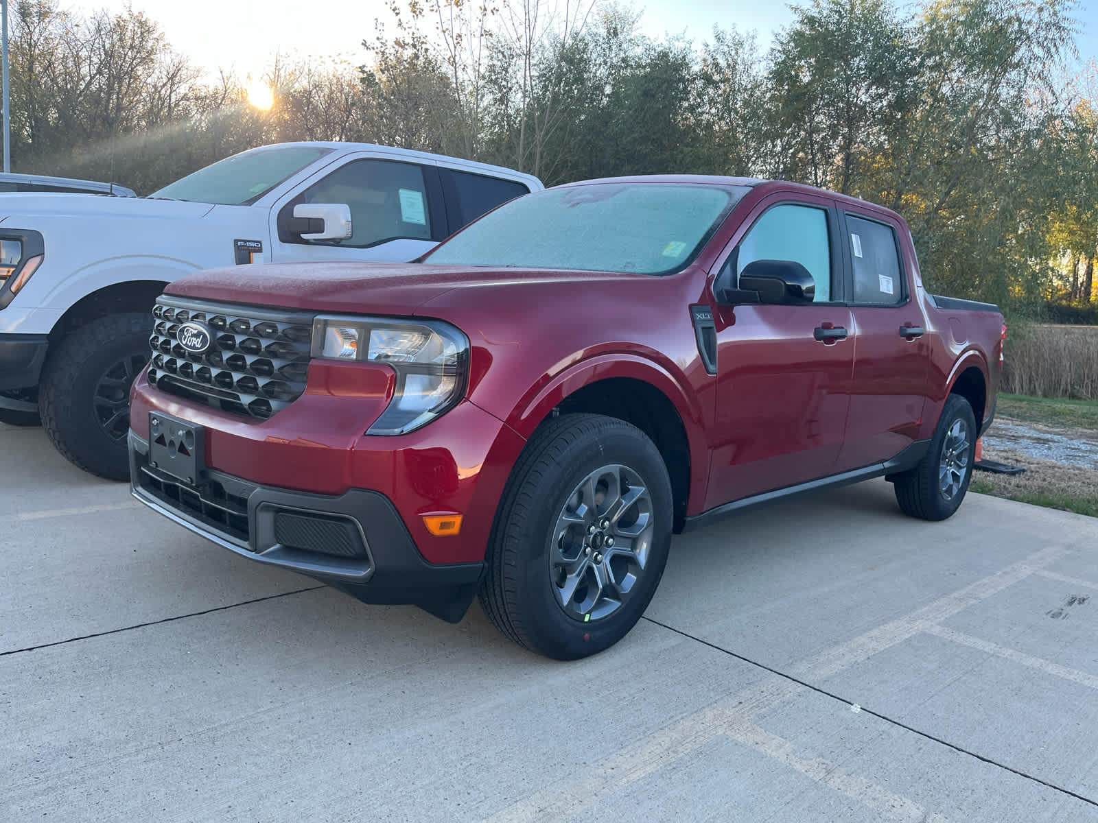 2025 Ford Maverick XLT photo 2