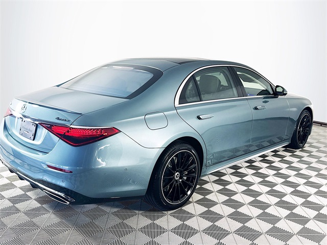 2026 Mercedes Benz S 580 4MATIC photo 7