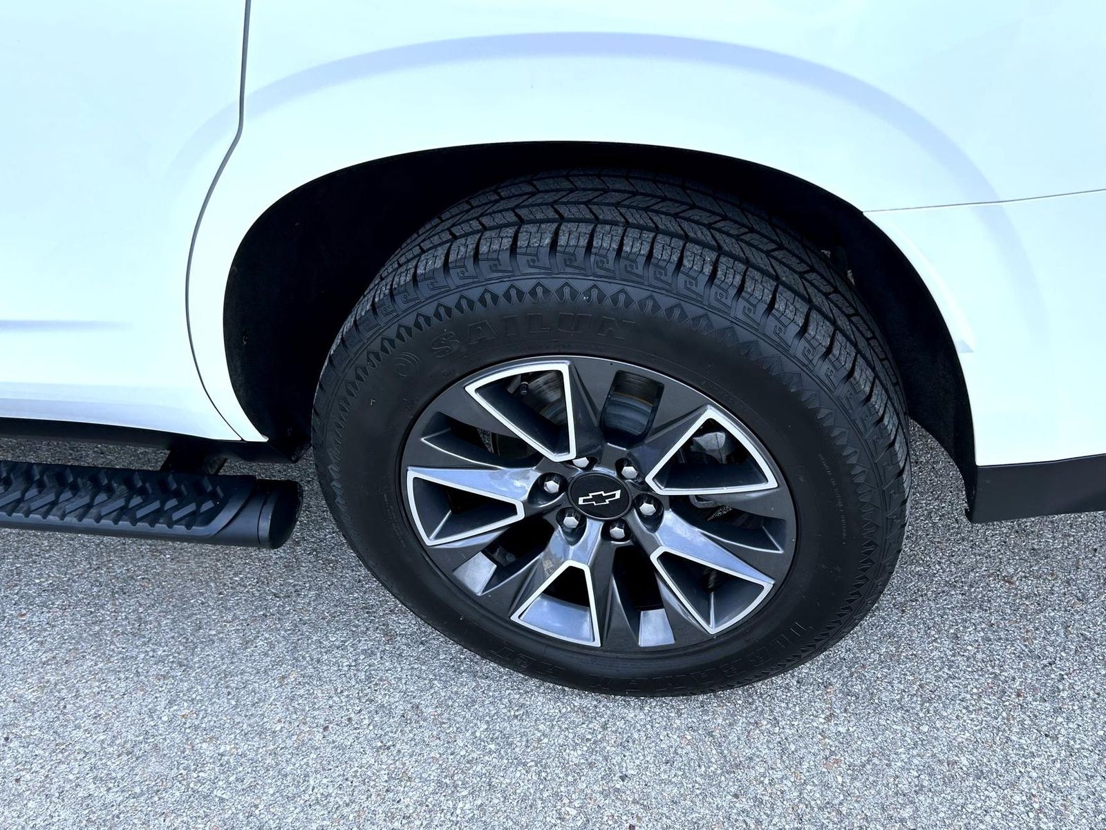 2021 Chevrolet Tahoe Z71 photo 23