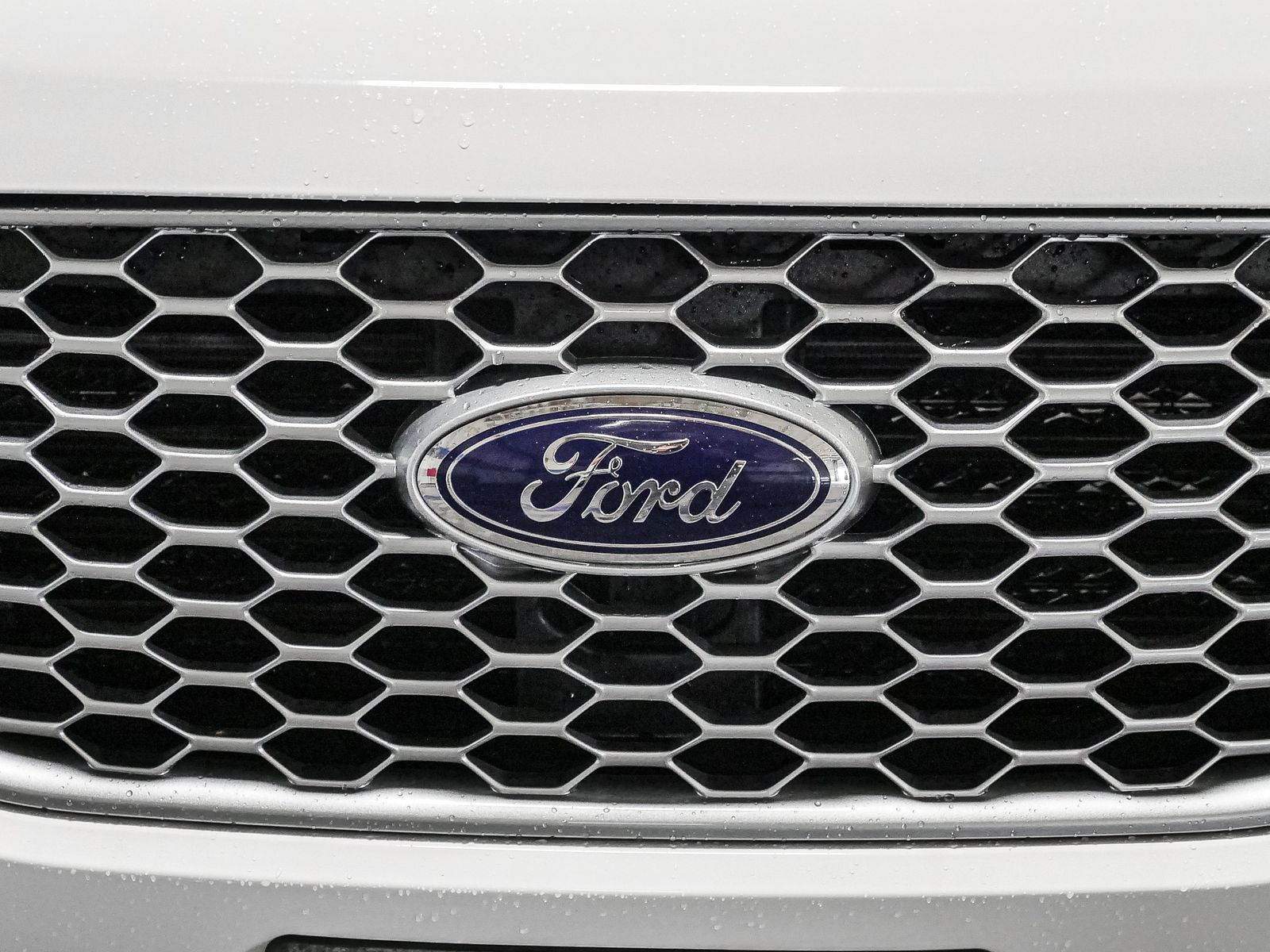 2024 Ford Edge SEL photo 12