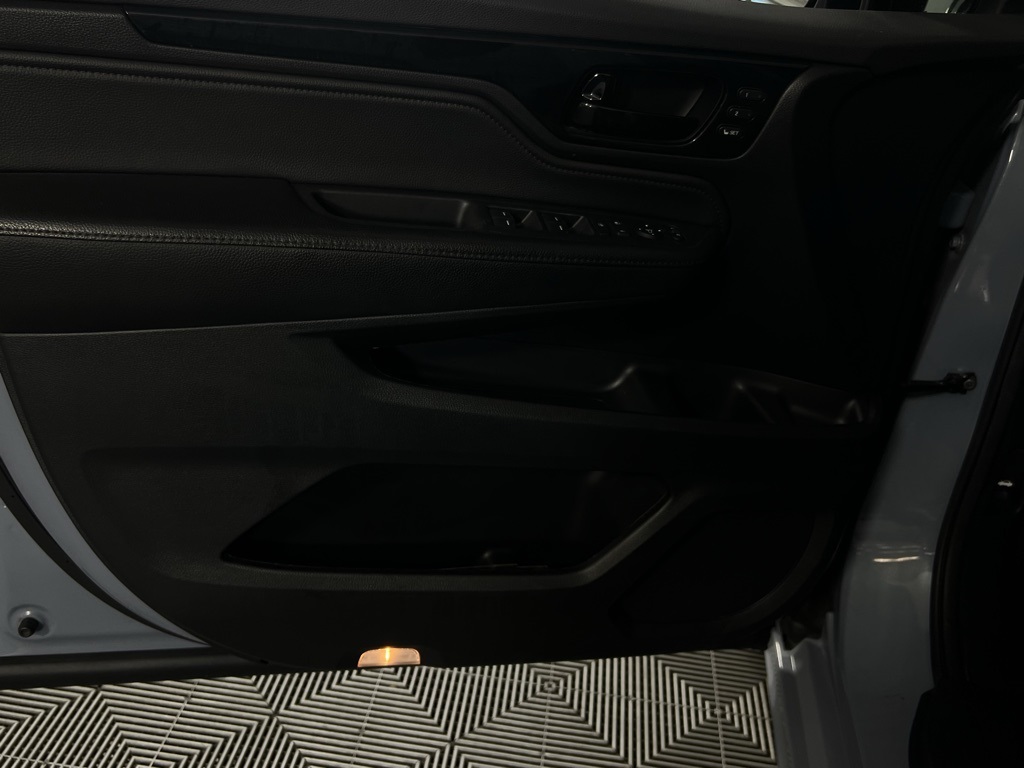 2024 Honda Odyssey Touring photo 20