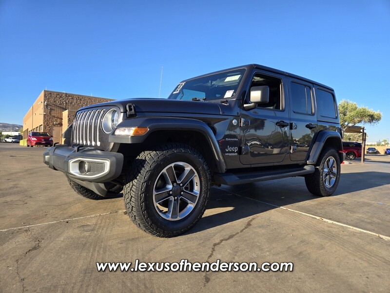 2018 Jeep Wrangler Unlimited Sahara photo 2