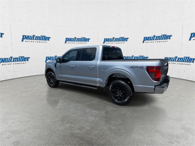 2025 Ford F-150 XLT photo 8