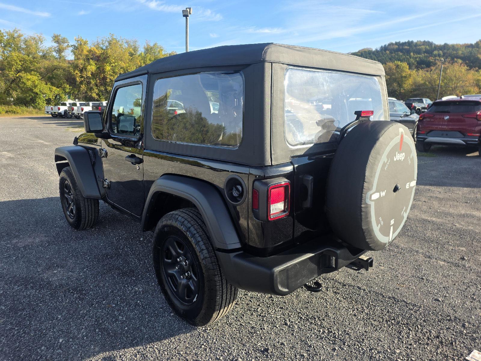 2025 Jeep Wrangler Sport photo 3