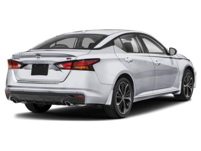 2025 Nissan Altima SR photo 2