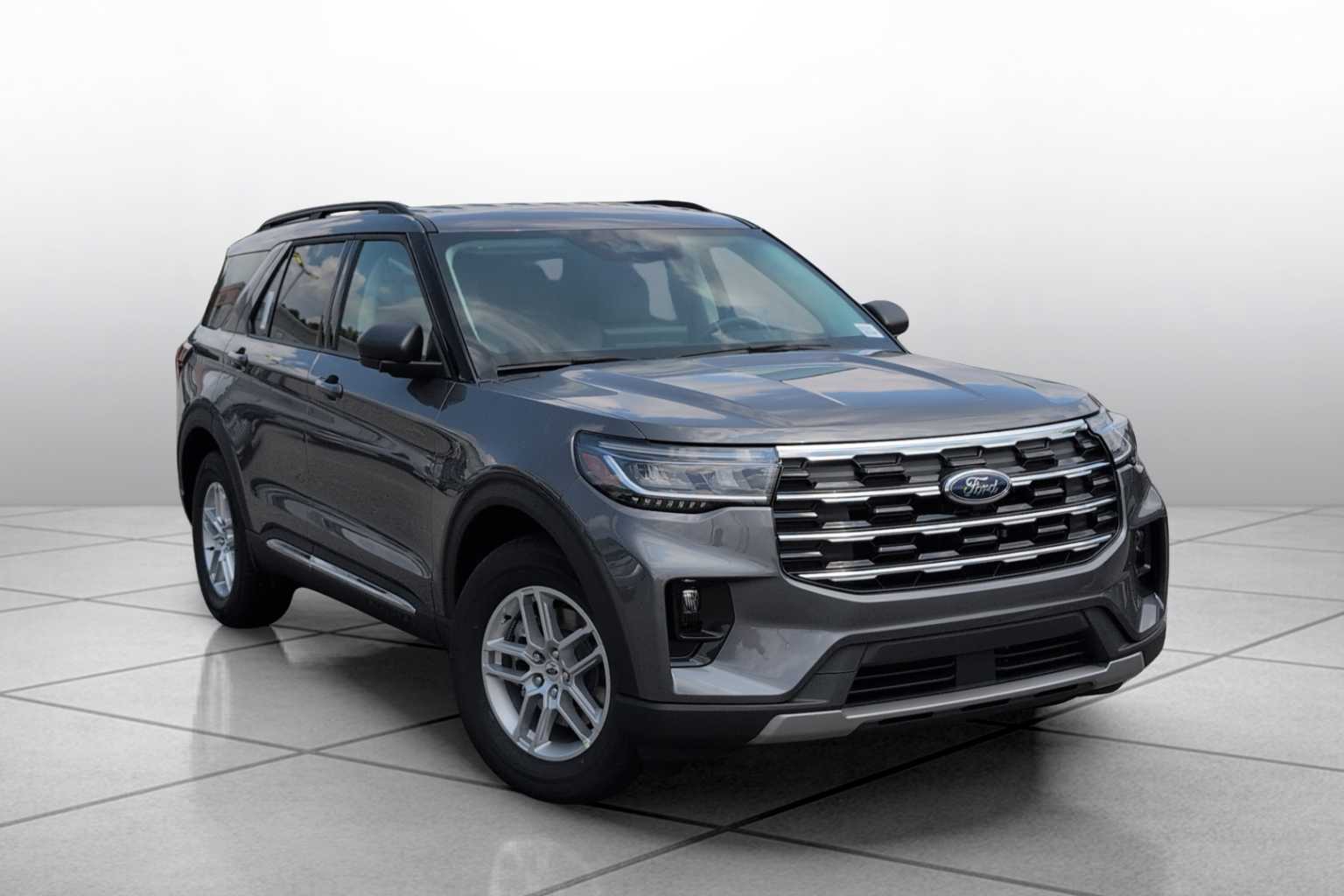 2025 Ford Explorer photo 11