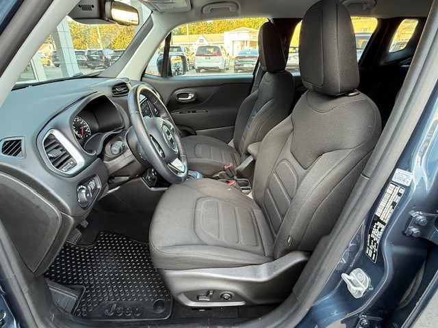 2021 Jeep Renegade Latitude photo 13