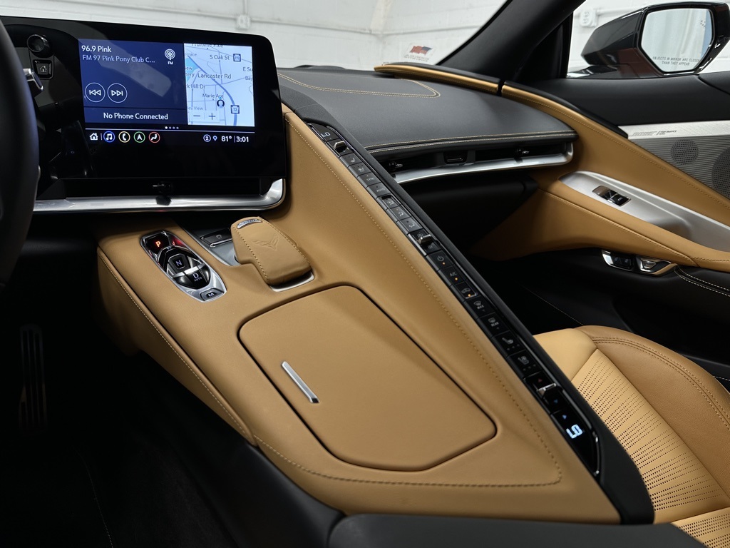 2022 Chevrolet Corvette 2LT photo 26