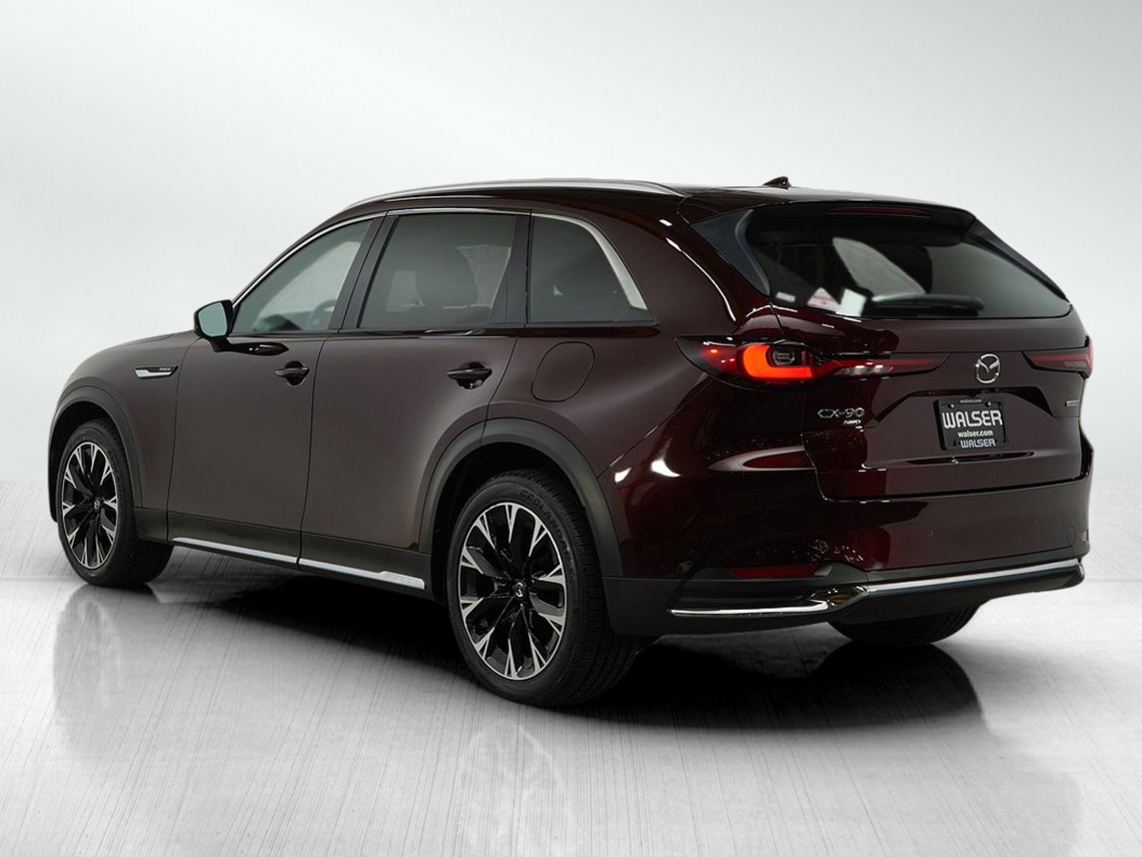 2024 Mazda CX-90 Premium photo 3