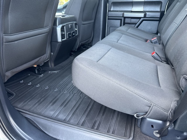 2020 Ford F-150 XLT photo 17