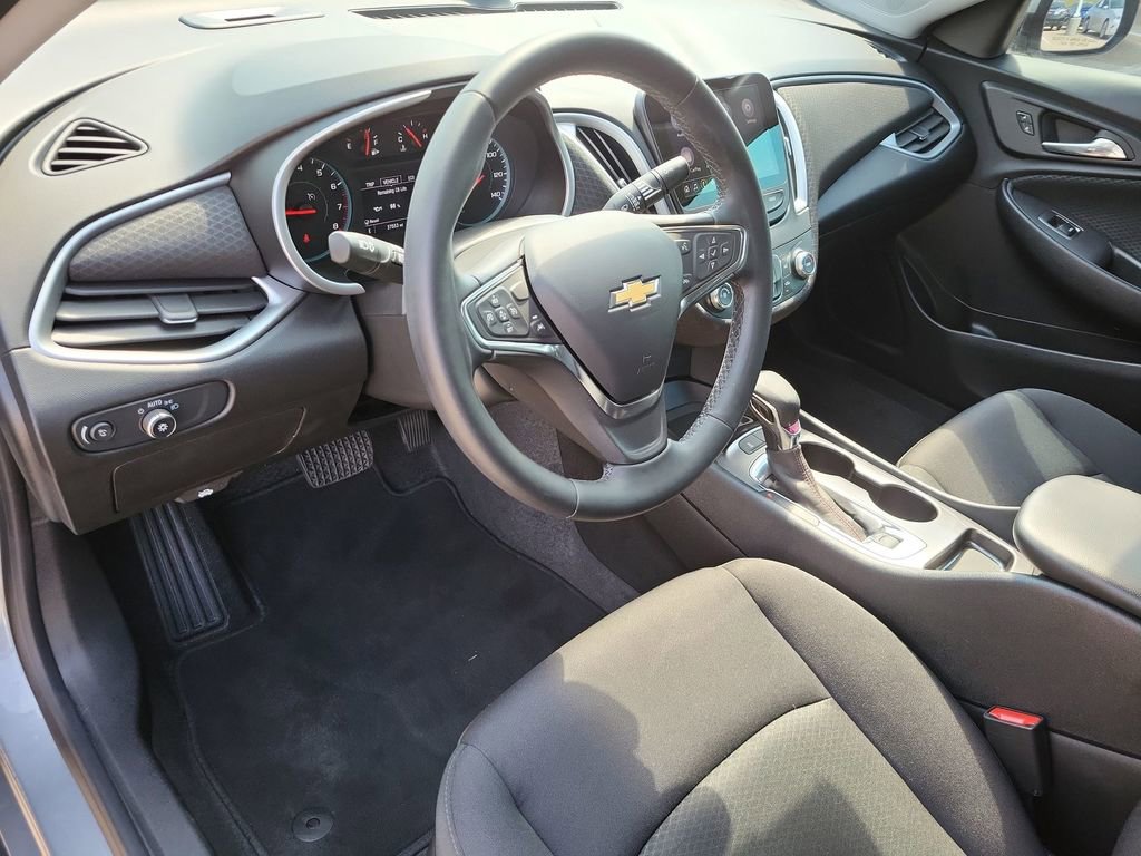 2024 Chevrolet Malibu RS photo 10