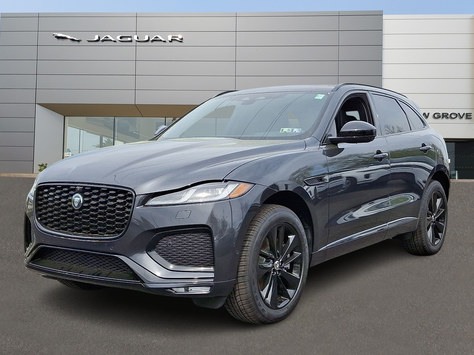 2026 Jaguar F-Pace R-Dynamic S's photo