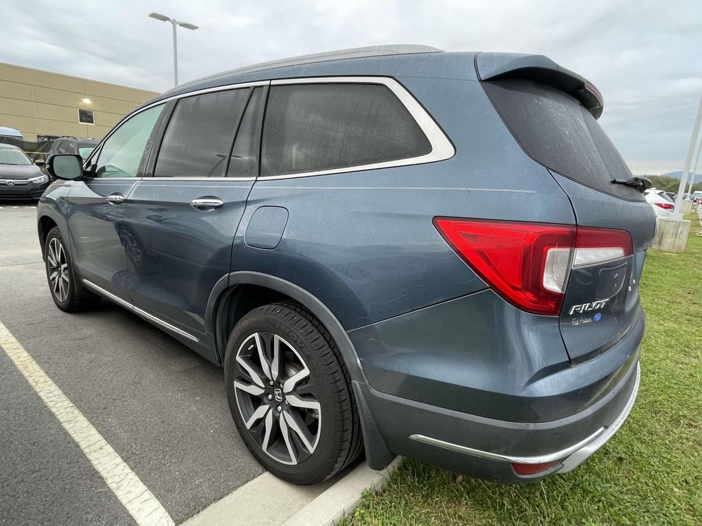 2021 Honda Pilot Elite photo 2