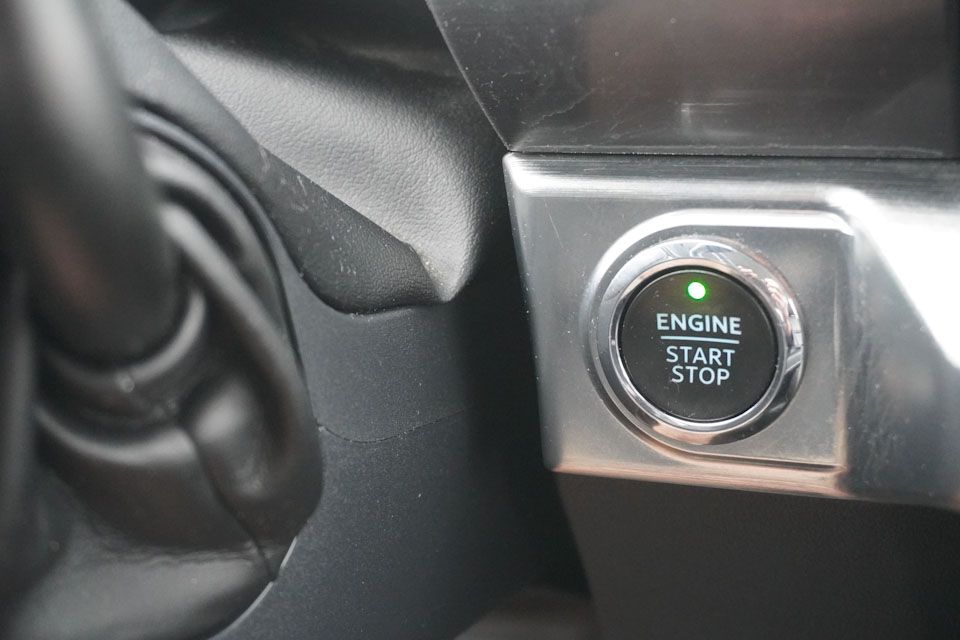 Used 2022 Black Ford Lariat image 31