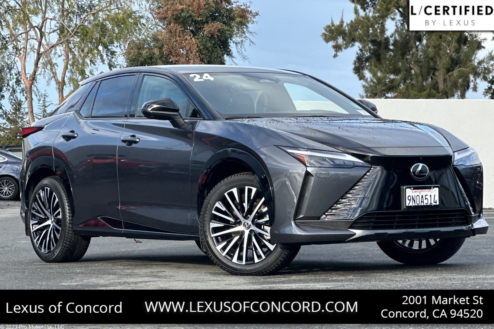 2024 Lexus RZ Premium's photo