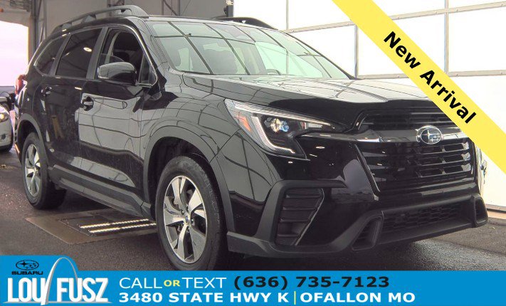 2024 Subaru Ascent Premium's photo