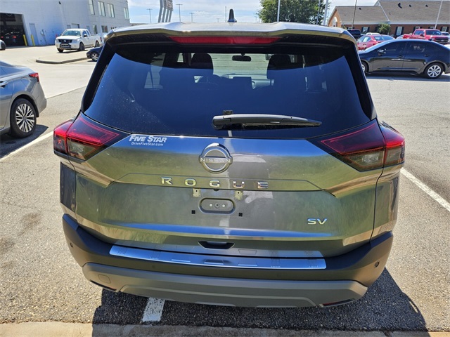 2023 Nissan Rogue SV photo 5
