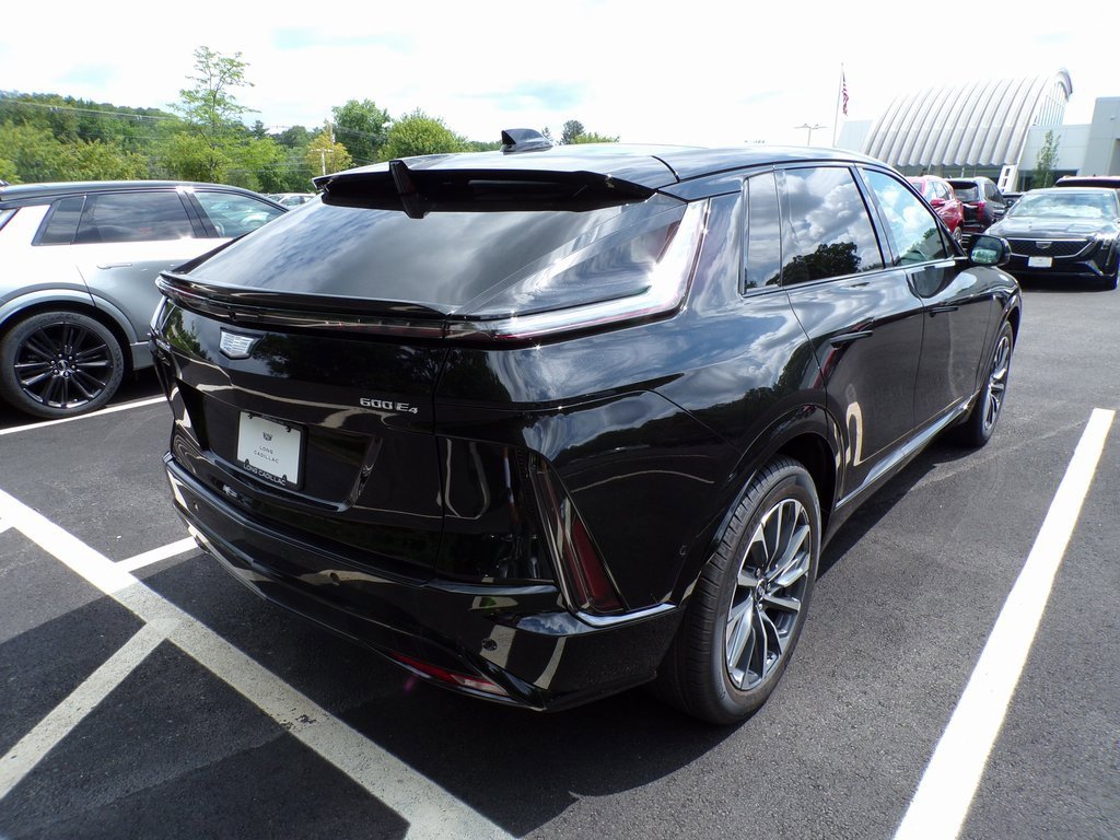 2025 Cadillac Lyriq Sport photo 5