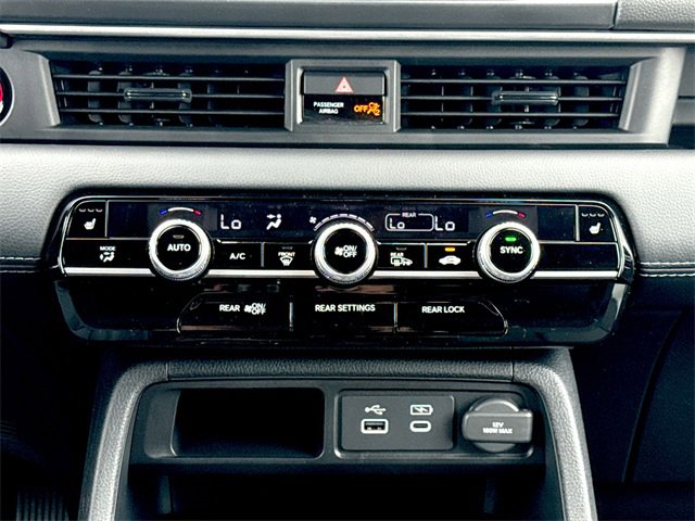 2025 Honda Pilot Touring photo 29