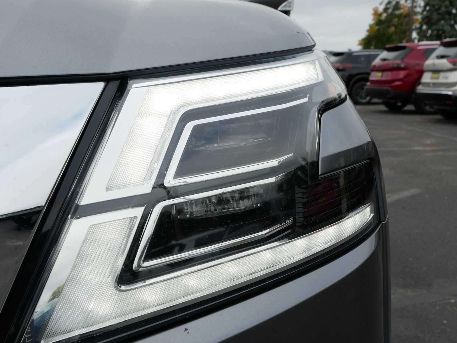 2021 Nissan Armada SL photo 9