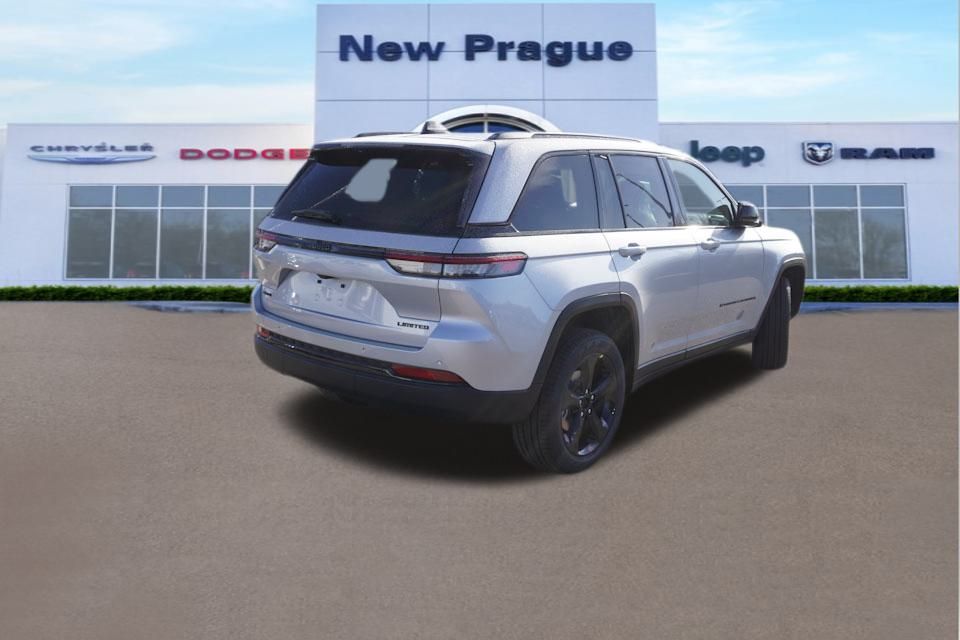 2025 Jeep Grand Cherokee Limited Black photo 2