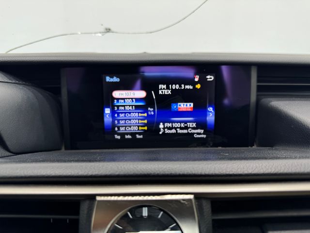 2019 Lexus IS 300 photo 27