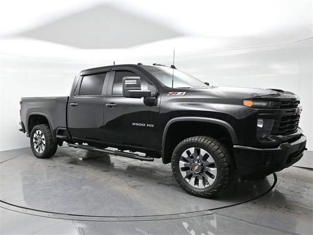 2024 Chevrolet Silverado 2500HD Custom's photo