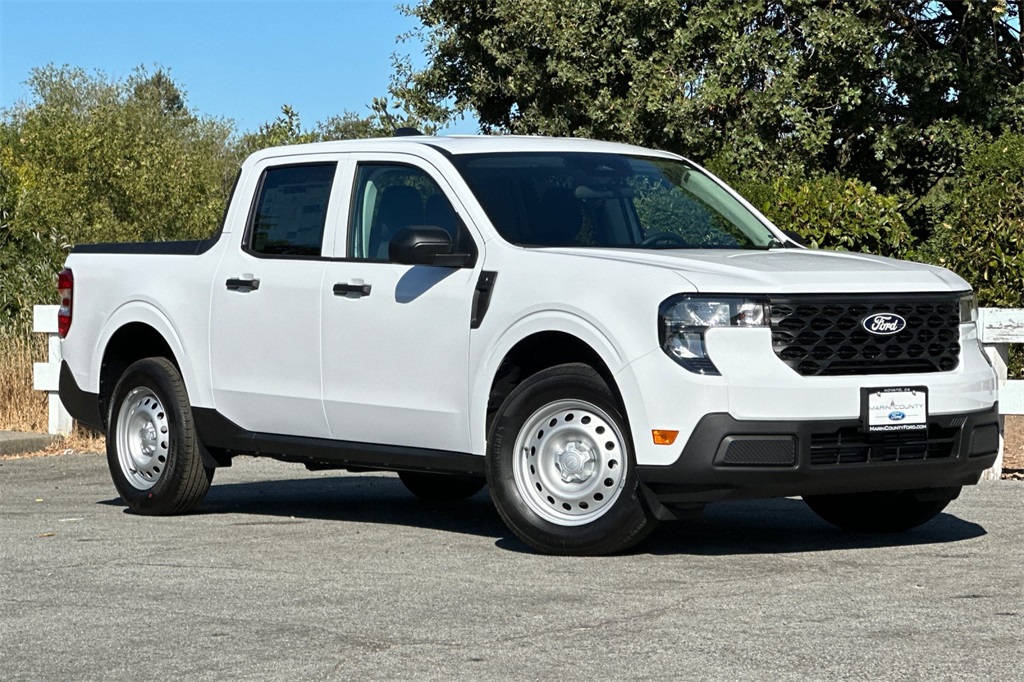 2025 Ford Maverick XL photo 2