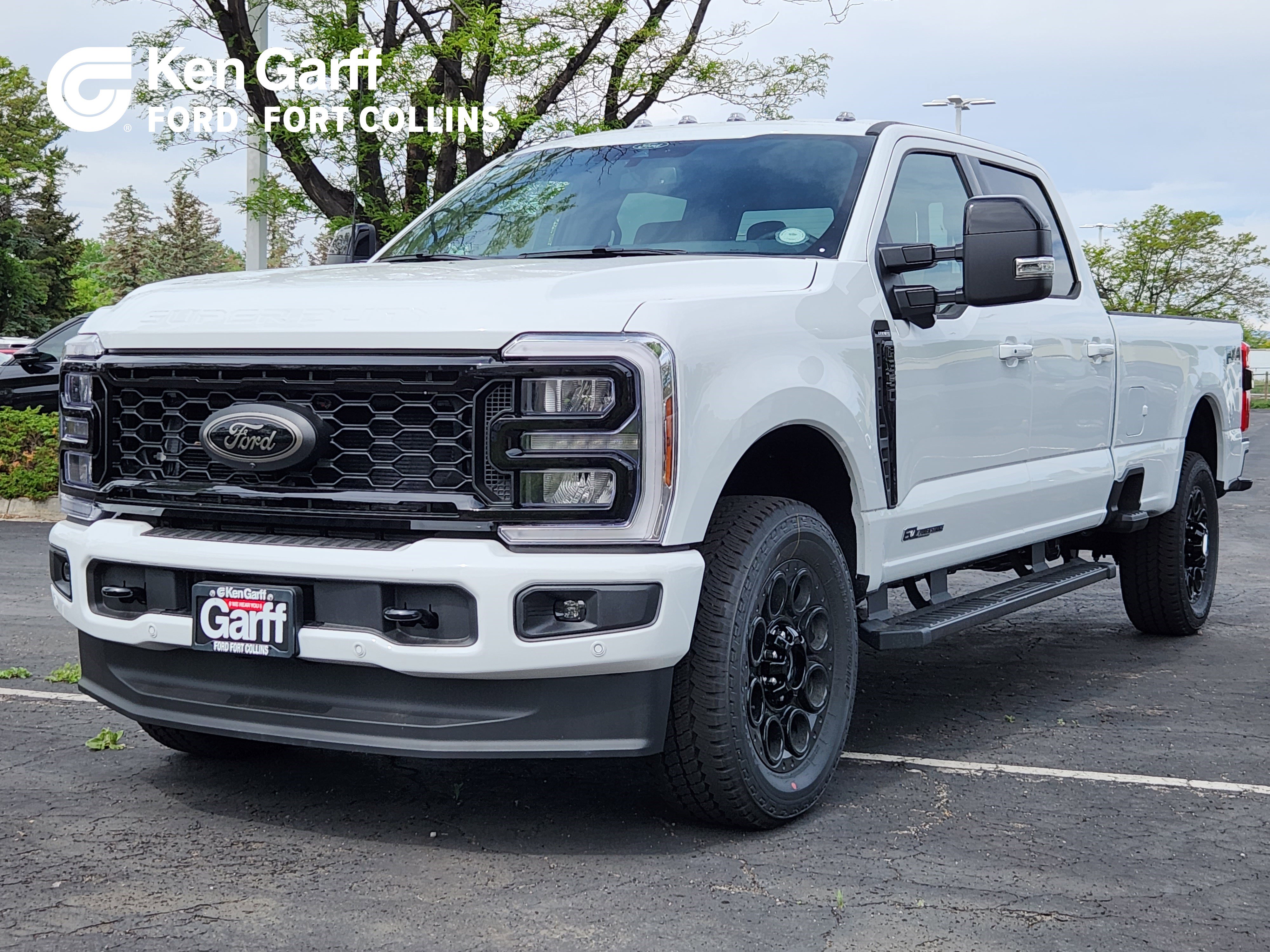 2025 Ford F-350 Super Duty Lariat's photo