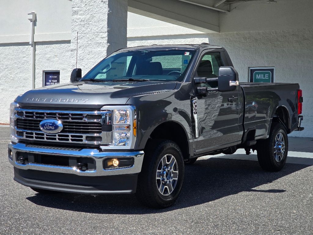 2025 Ford F-350 XLT photo 21