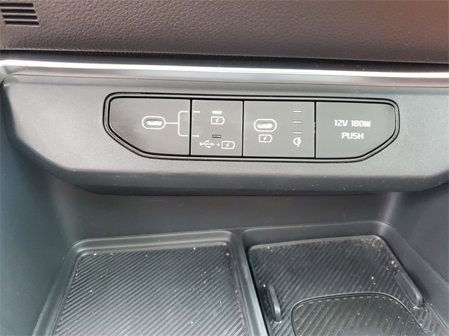 2025 Kia Carnival SX Prestige photo 24