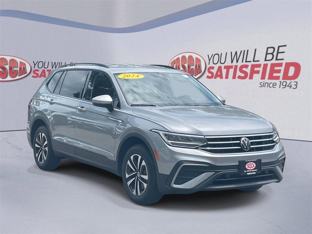 Used 2024 Silver Volkswagen 2.0T S image 1
