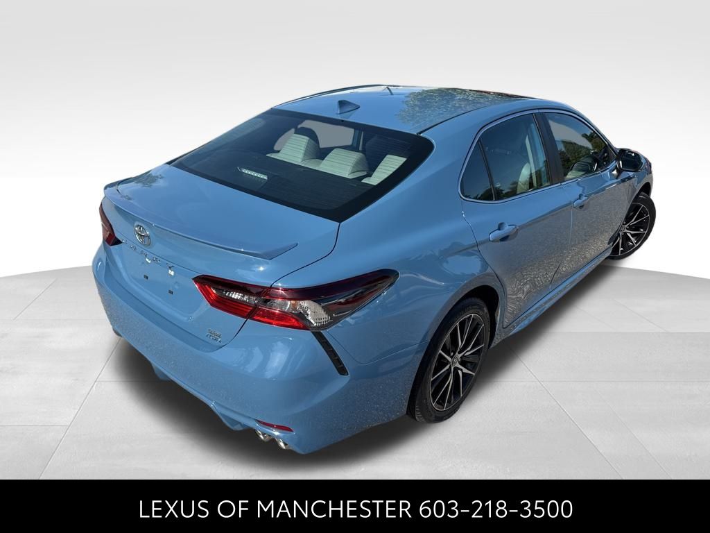 2024 Toyota Camry SE photo 6