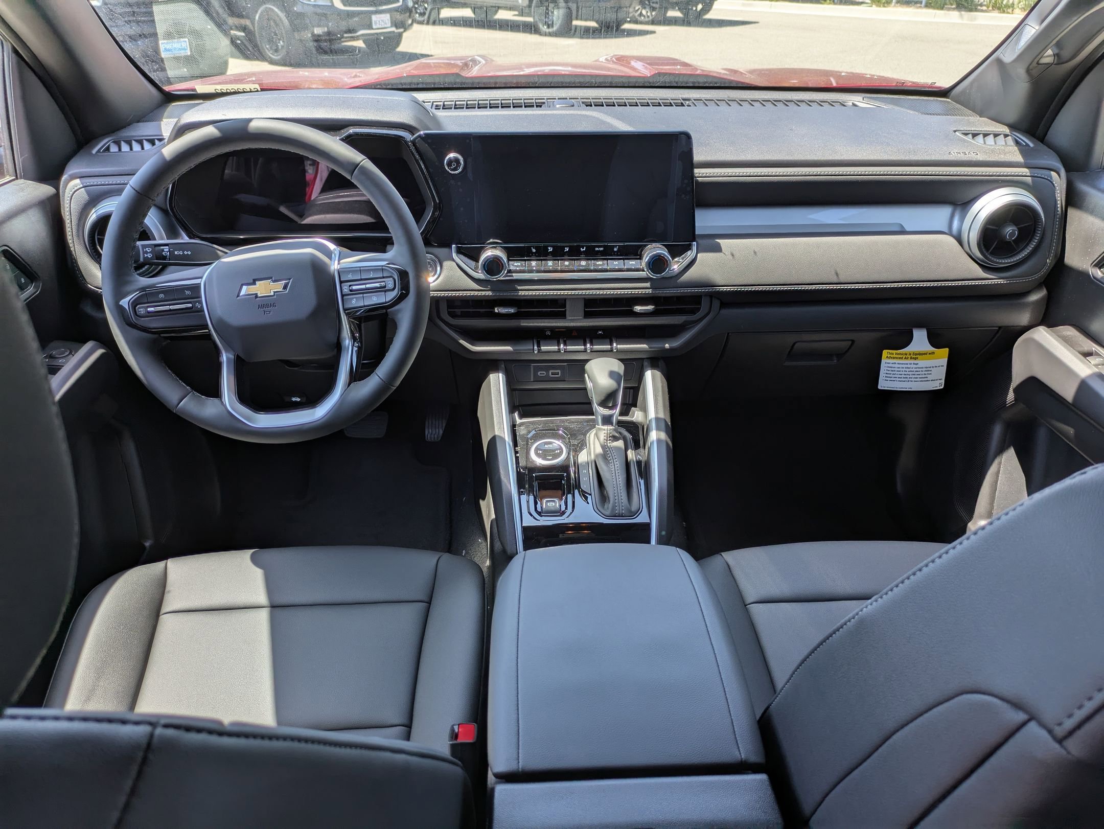 2025 Chevrolet Colorado Work Truck LT photo 15