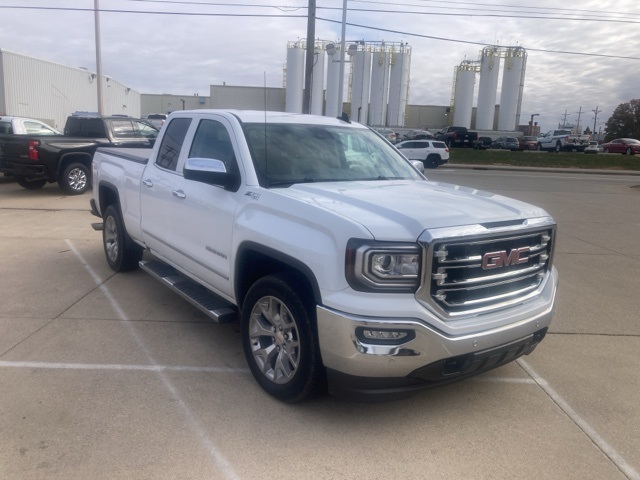 2017 Gmc Sierra 1500 SLT photo 2