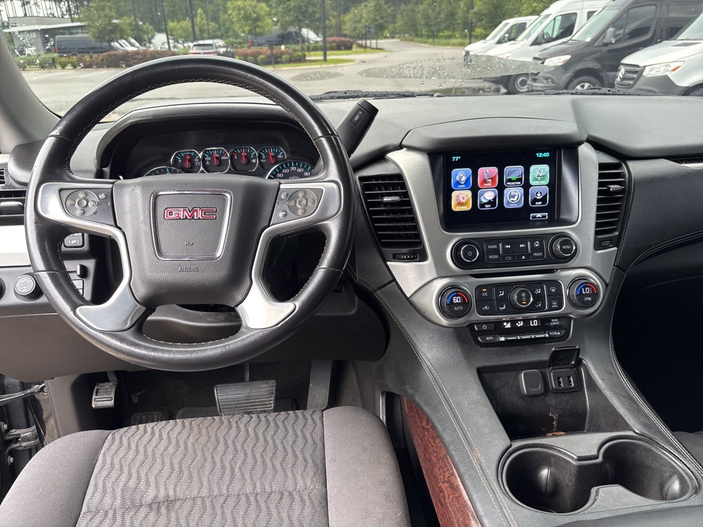 2017 Gmc Yukon SLE photo 32
