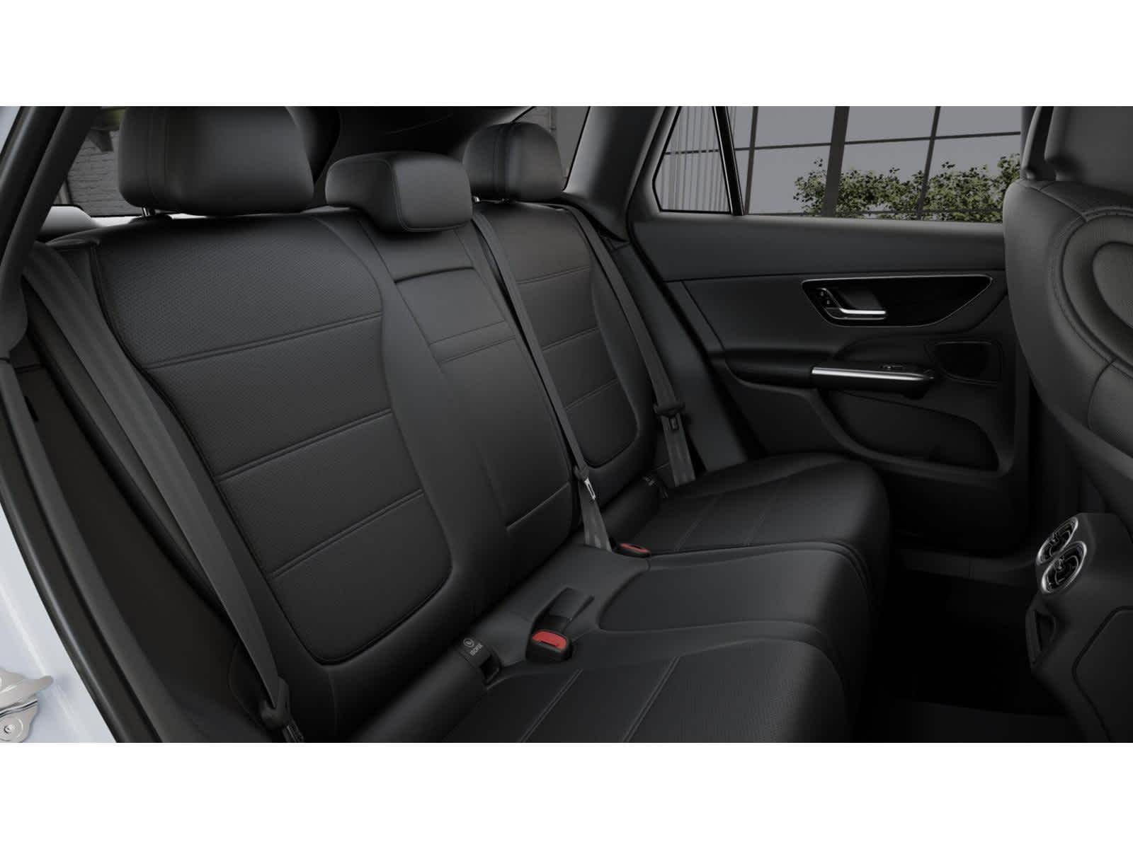 2026 Mercedes Benz GLC 300 photo 4