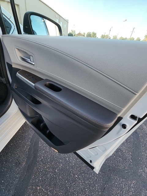 2023 Toyota Sienna XLE photo 18
