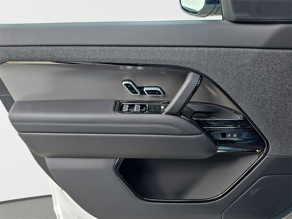 2025 Land Rover Range Rover Sport SE photo 27