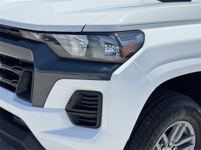 2026 Chevrolet Colorado LT photo 9