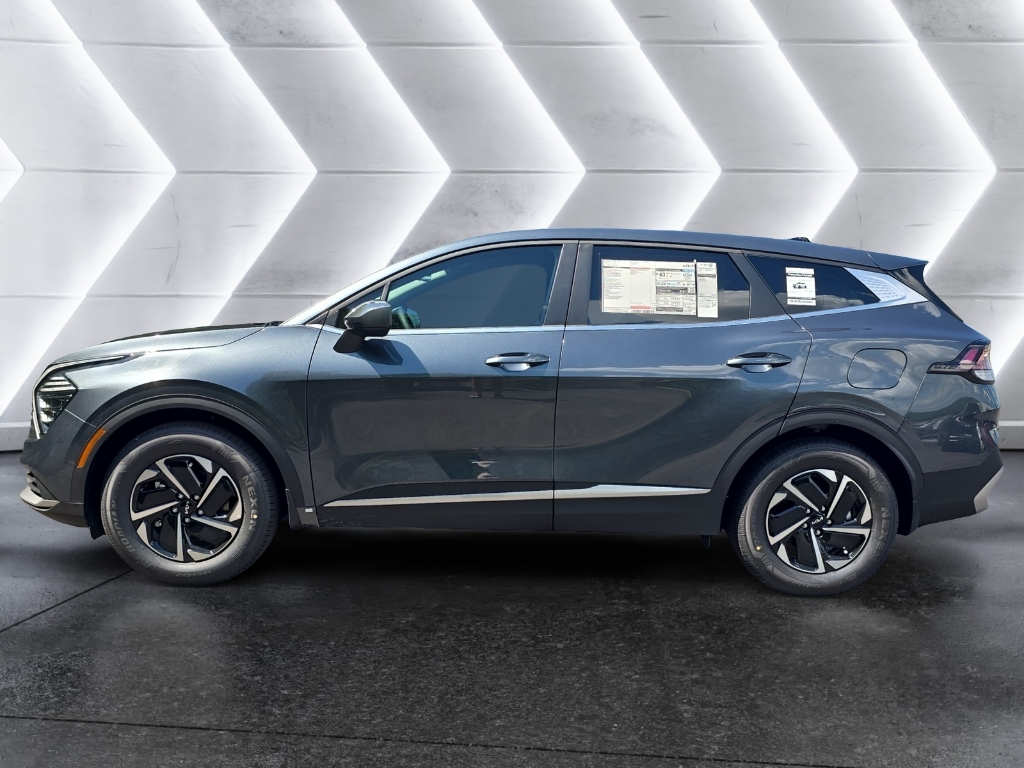 2025 Kia Sportage Hybrid LX photo 2
