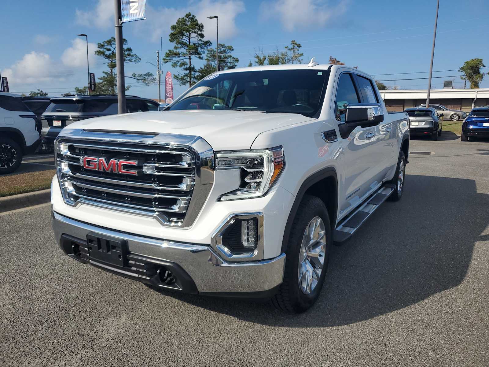 2021 GMC Sierra 1500 SLT's photo
