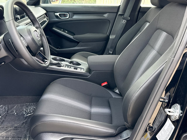 2025 Honda Civic Hatchback Sport photo 2