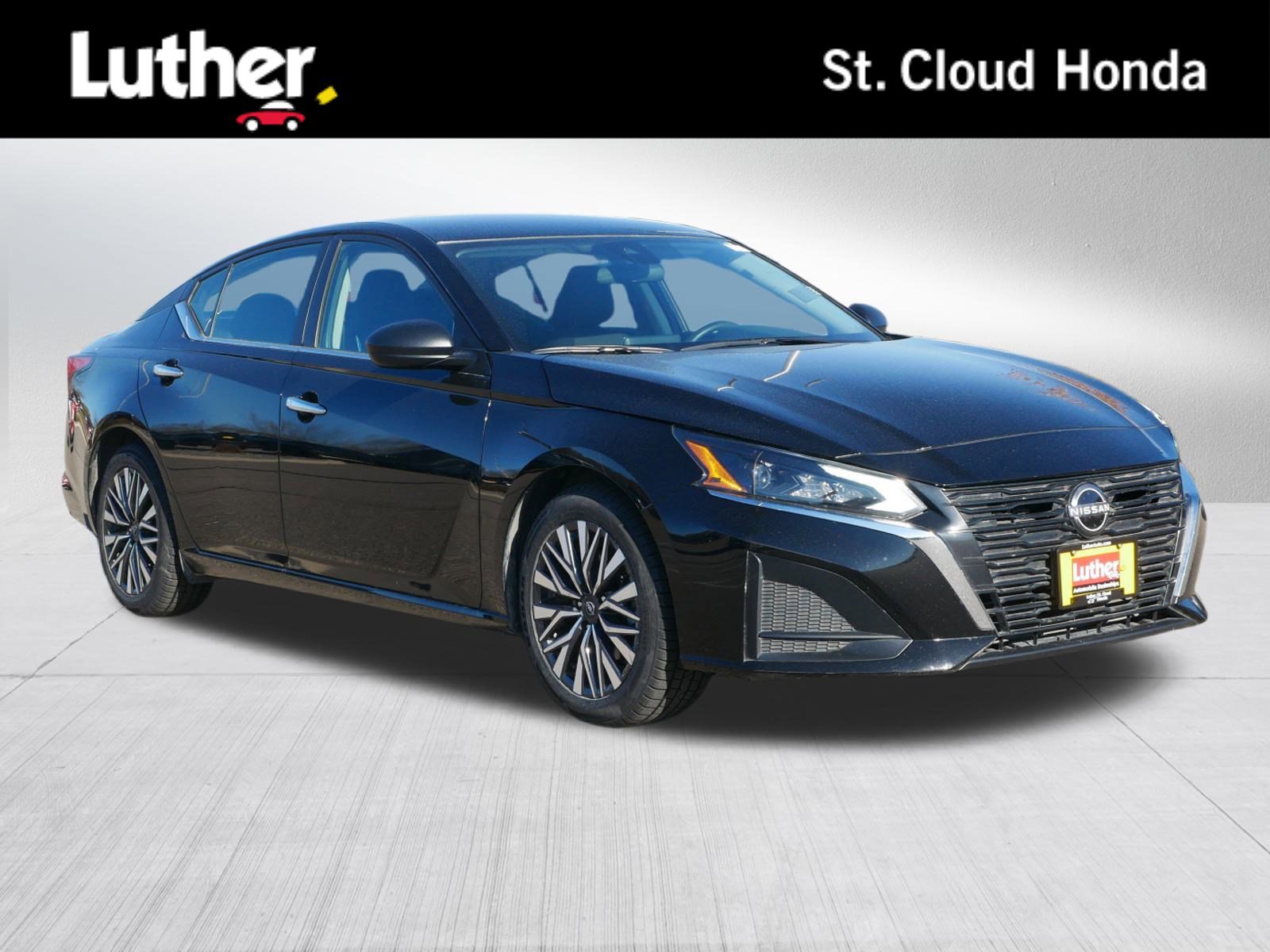 2024 Nissan Altima SV