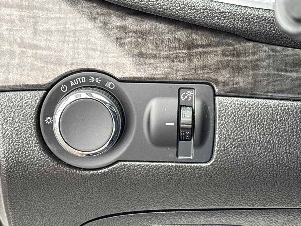 2016 Buick Encore Base photo 31