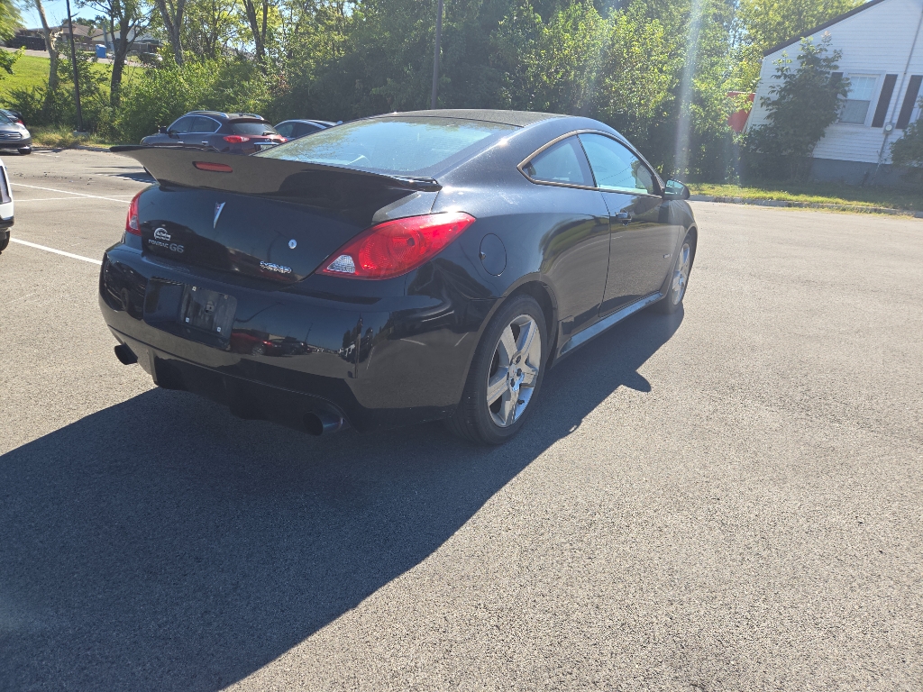 2008 Pontiac G6 GXP photo 3